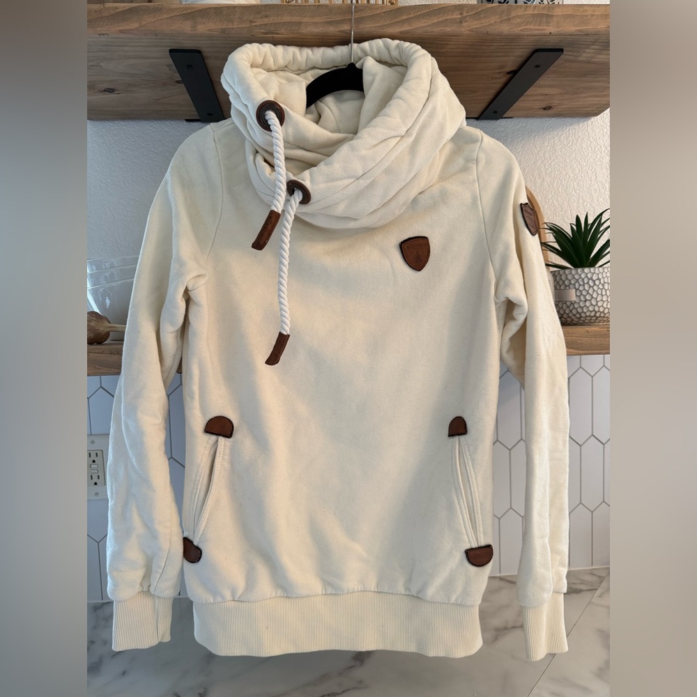 Wanakome Hoodie